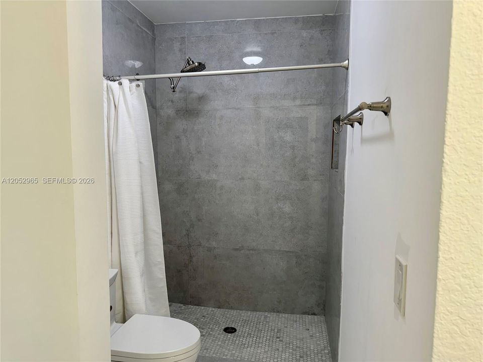 В аренду: $2,850 (3 спален, 2 ванн, 1271 Квадратных фут)