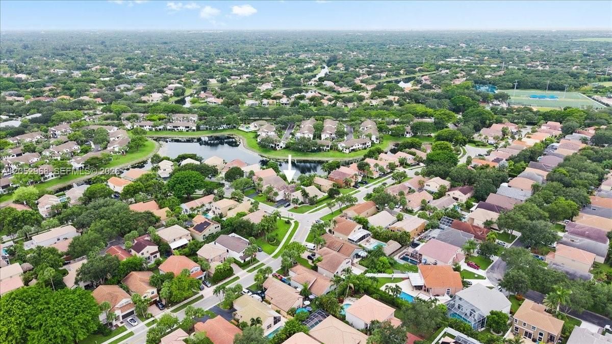 На продажу: $845,000 (4 спален, 2 ванн, 2351 Квадратных фут)