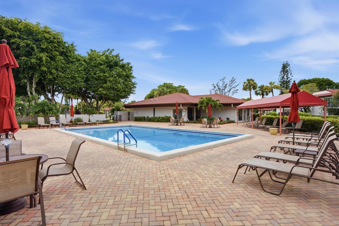 45_luxpro.media 9232 pecky cypress lane