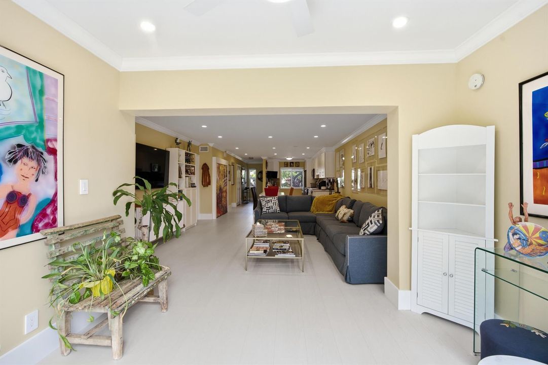 11_luxpro.media 9232 pecky cypress lane