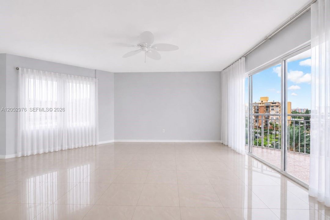 В аренду: $2,200 (1 спален, 1 ванн, 650 Квадратных фут)