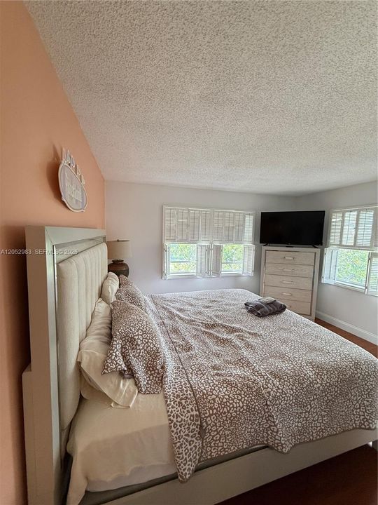En Renta: $2,600 (3 camas, 2 baños, 1360 Pies cuadrados)