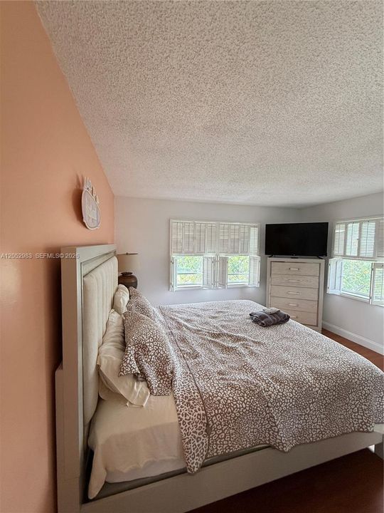 En Renta: $2,600 (3 camas, 2 baños, 1360 Pies cuadrados)