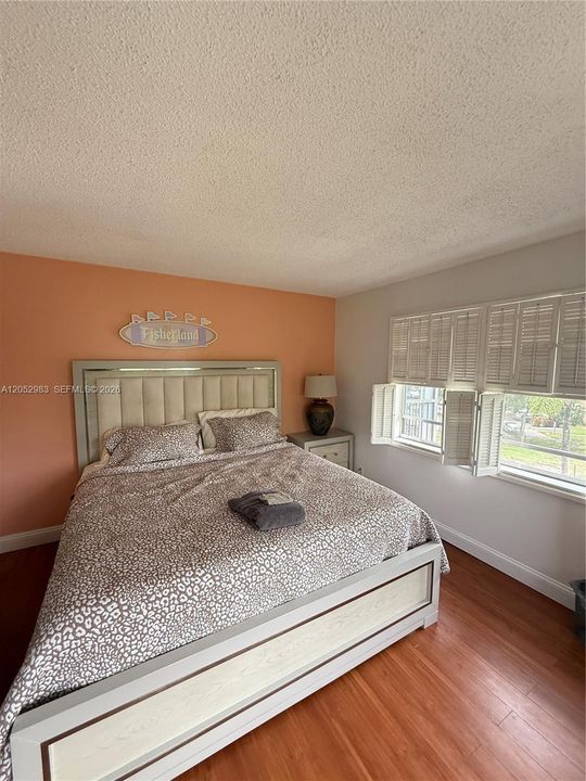 En Renta: $2,600 (3 camas, 2 baños, 1360 Pies cuadrados)