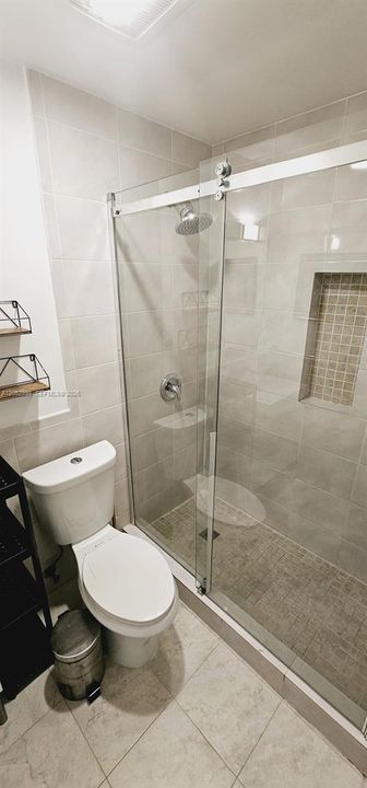 На продажу: $172,000 (1 спален, 1 ванн, 470 Квадратных фут)