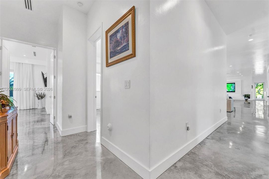 For Sale: $2,625,000 (4 beds, 6 baths, 3709 Square Feet)