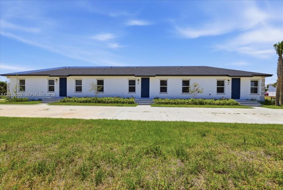 For Rent: $1,700 (3 beds, 2 baths, 0 Square Feet)