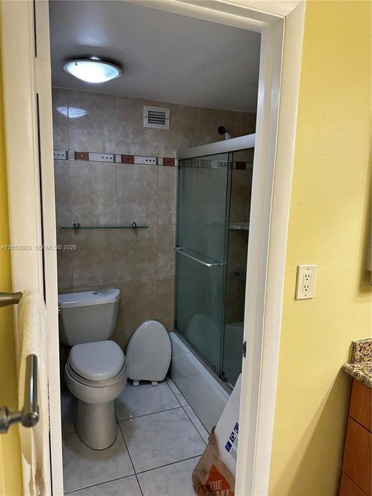 For Sale: $389,000 (2 beds, 2 baths, 1270 Square Feet)