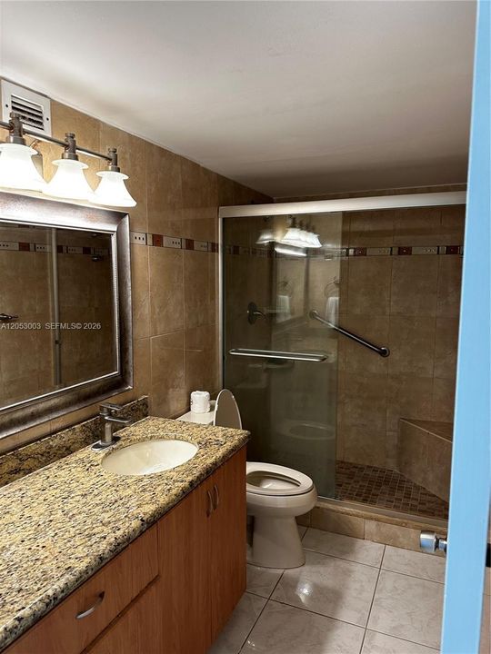 For Sale: $389,000 (2 beds, 2 baths, 1270 Square Feet)