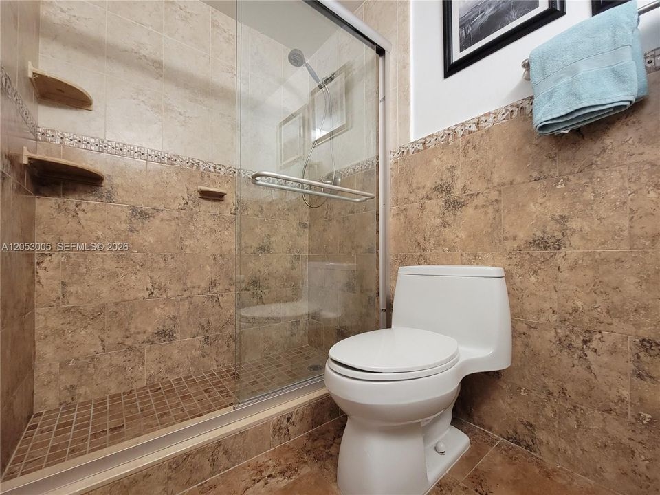For Sale: $399,000 (1 beds, 1 baths, 790 Square Feet)