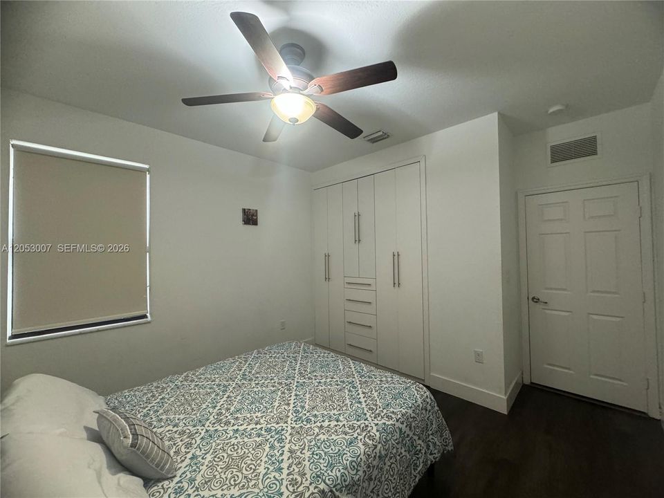 For Sale: $839,000 (4 beds, 3 baths, 2402 Square Feet)