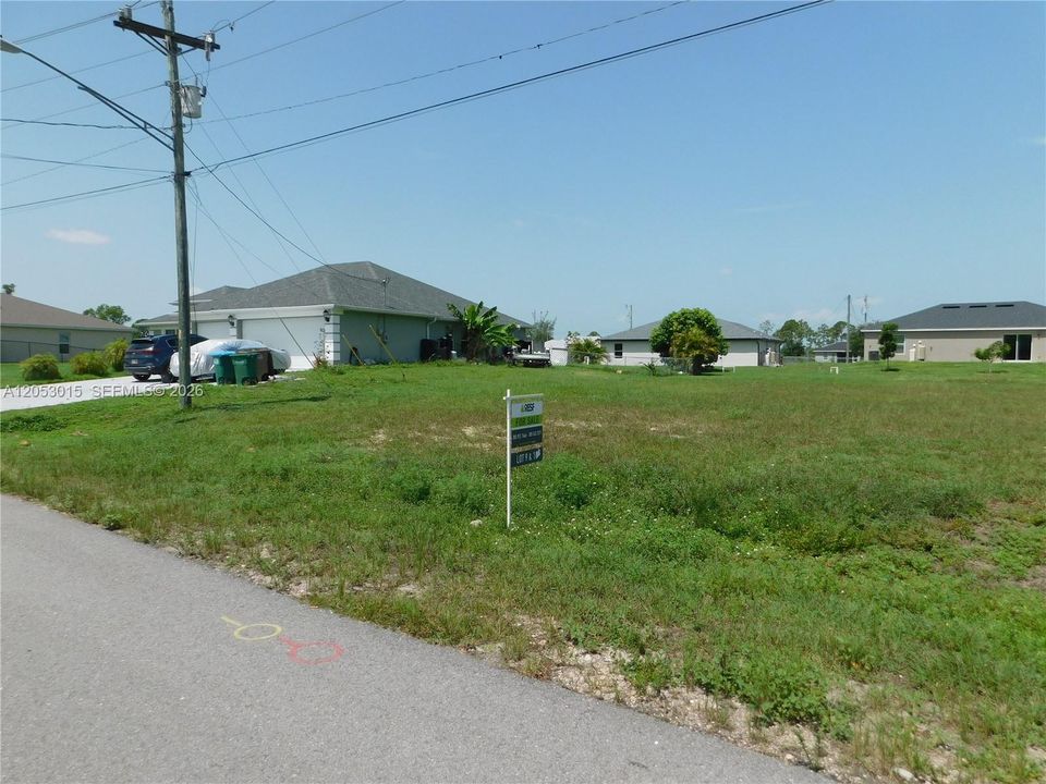 На продажу: $39,900 (0.25 acres)