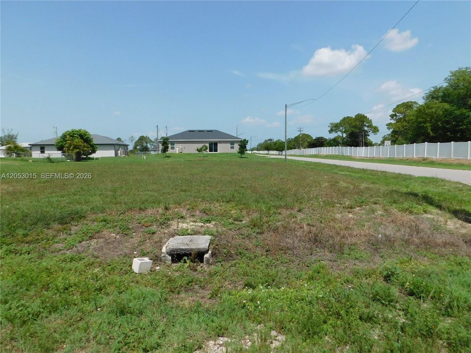 На продажу: $39,900 (0.25 acres)