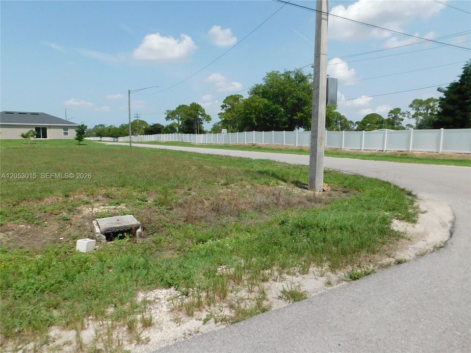На продажу: $39,900 (0.25 acres)