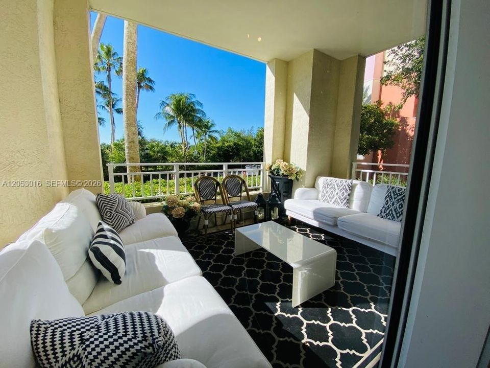 En Venta: $3,975,000 (5 camas, 5 baños, 3186 Pies cuadrados)