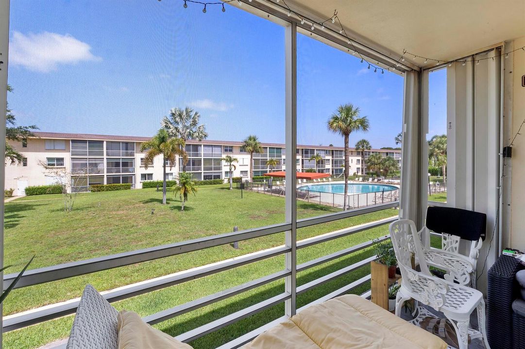 Screened Balcony