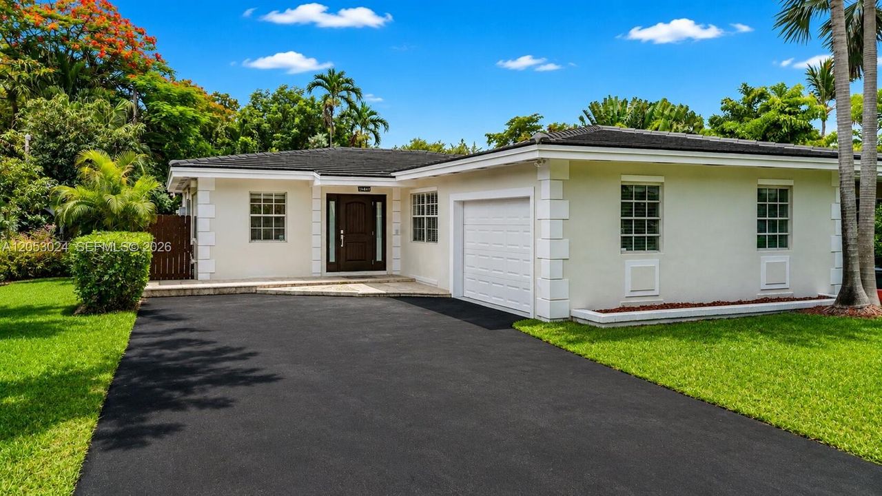 В аренду: $8,500 (3 спален, 2 ванн, 1714 Квадратных фут)