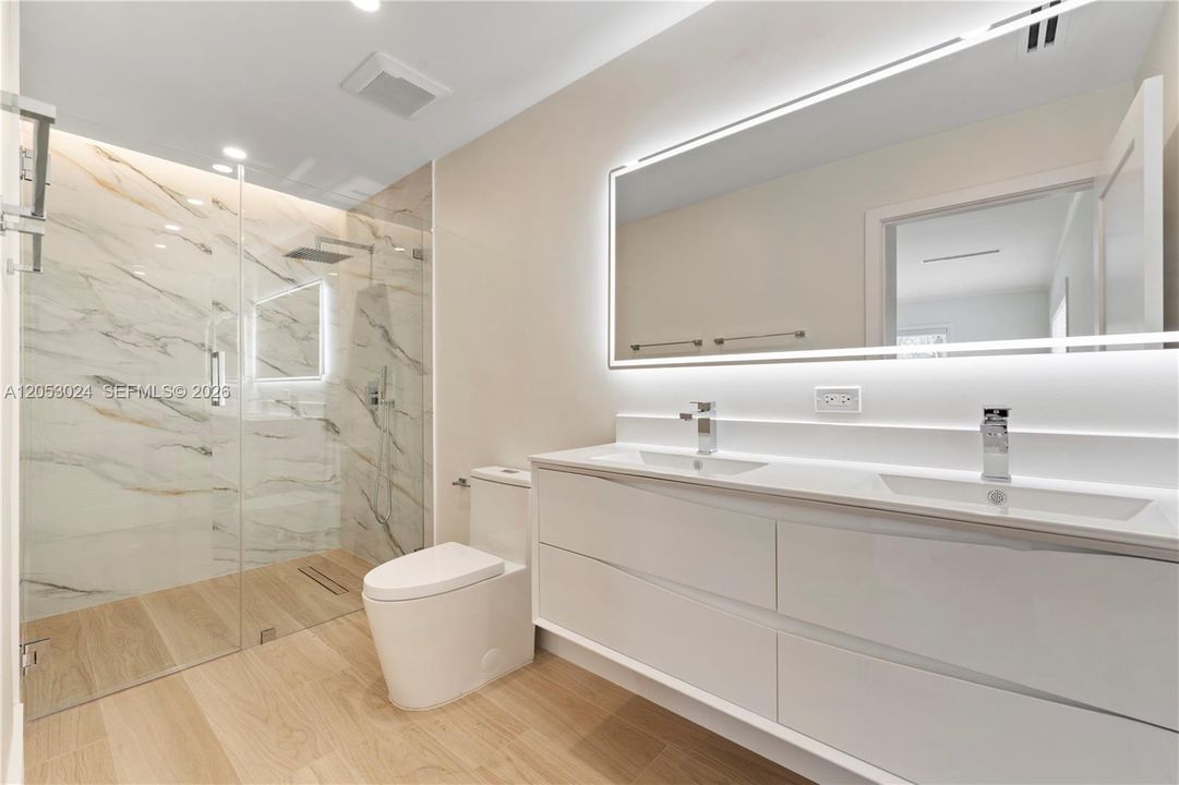 В аренду: $8,500 (3 спален, 2 ванн, 1714 Квадратных фут)