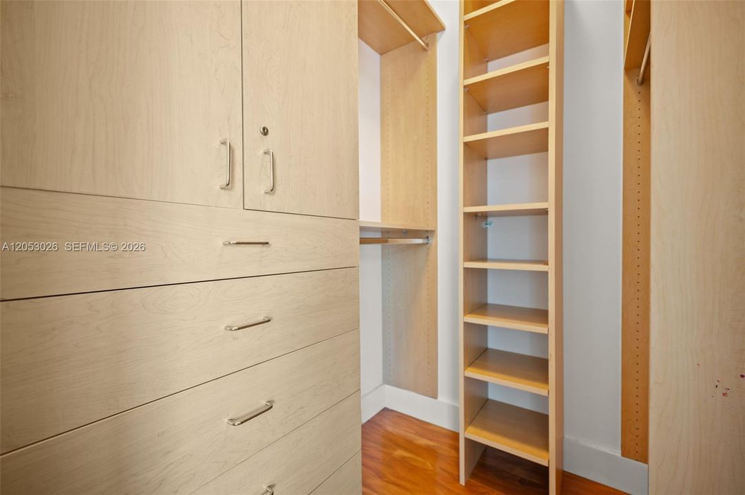For Rent: $15,000 (3 beds, 4 baths, 3170 Square Feet)
