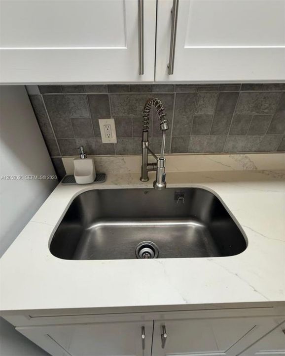 For Sale: $649,950 (0 beds, 0 baths, 1862 Square Feet)