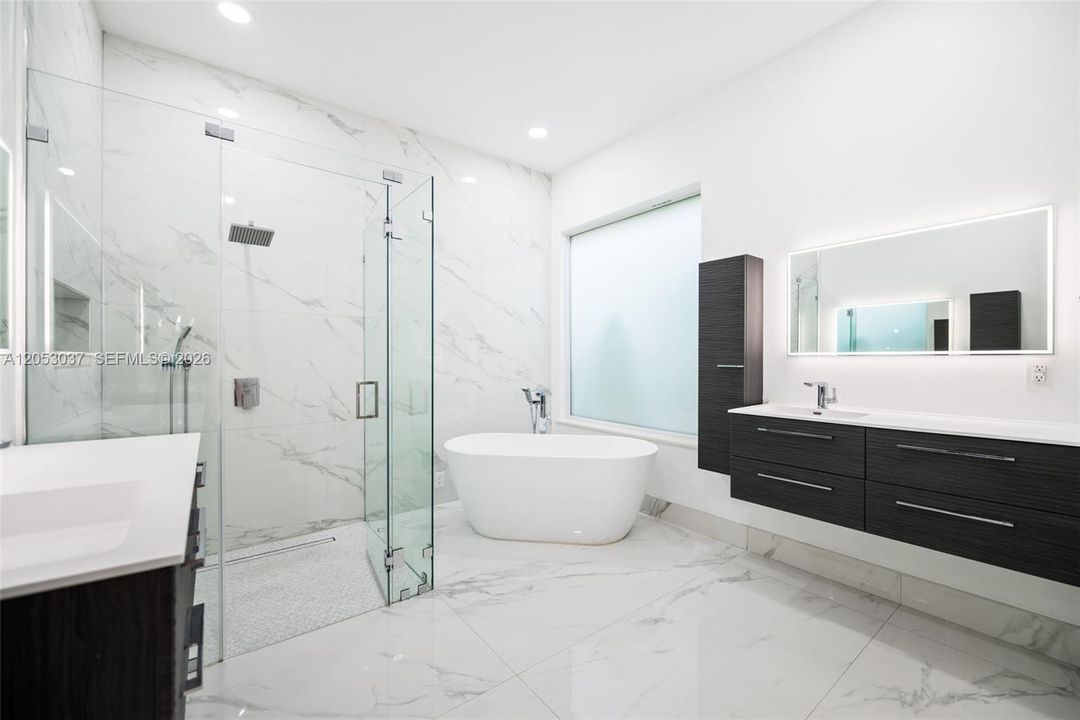 В аренду: $7,800 (3 спален, 3 ванн, 2652 Квадратных фут)