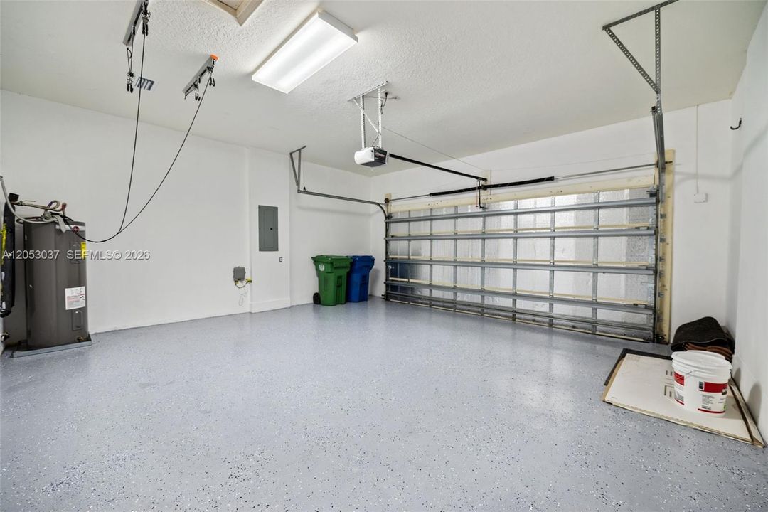 В аренду: $7,800 (3 спален, 3 ванн, 2652 Квадратных фут)