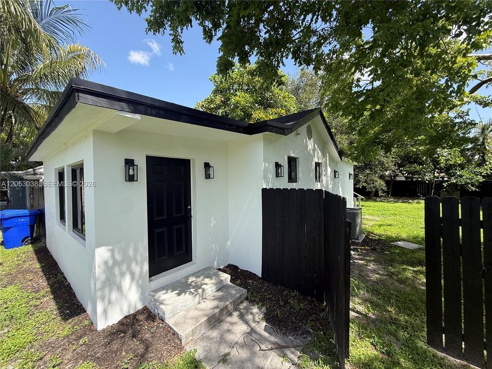 En Venta: $440,000 (2 camas, 1 baños, 816 Pies cuadrados)