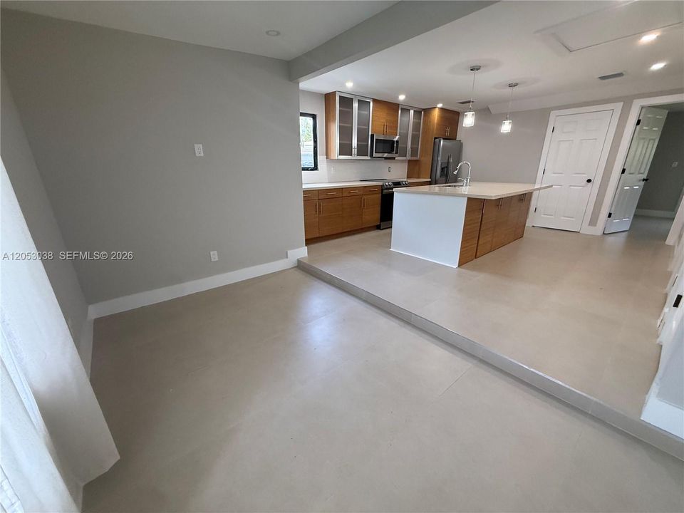 En Venta: $440,000 (2 camas, 1 baños, 816 Pies cuadrados)