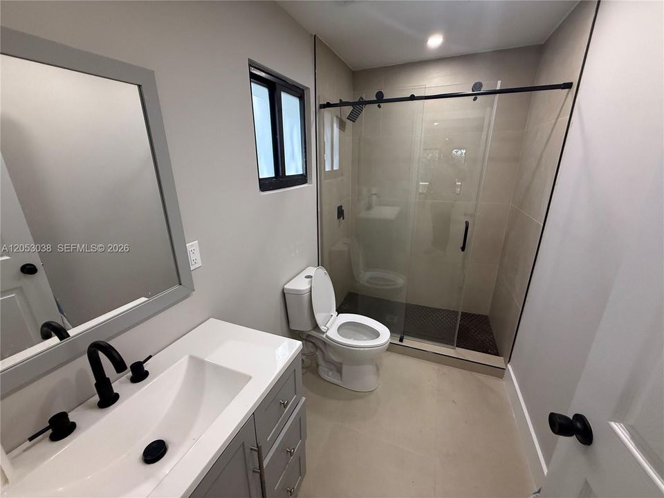 En Venta: $440,000 (2 camas, 1 baños, 816 Pies cuadrados)