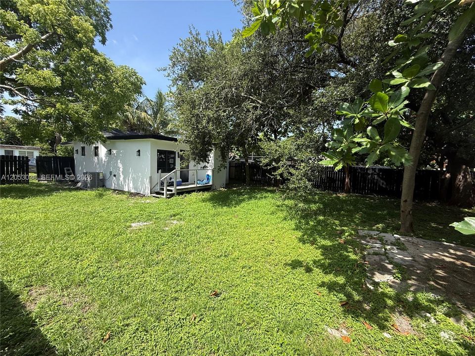 En Venta: $440,000 (2 camas, 1 baños, 816 Pies cuadrados)