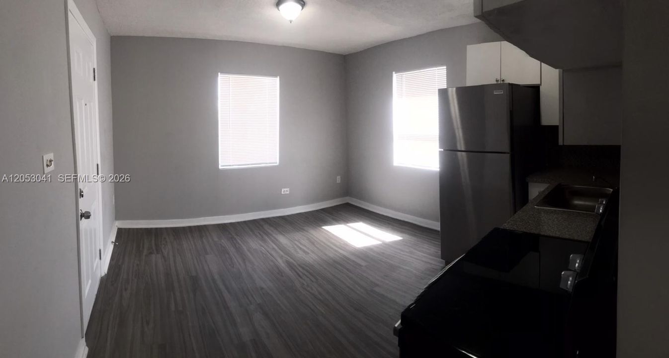 В аренду: $1,450 (1 спален, 1 ванн, 0 Квадратных фут)