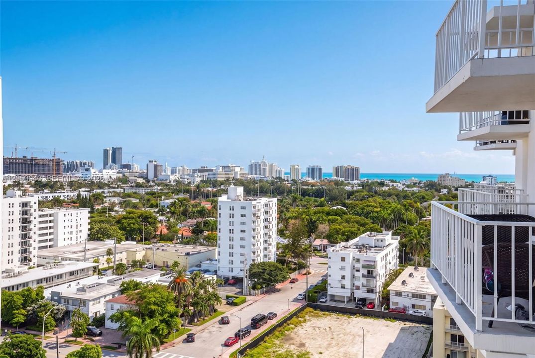 For Sale: $315,000 (1 beds, 1 baths, 750 Square Feet)