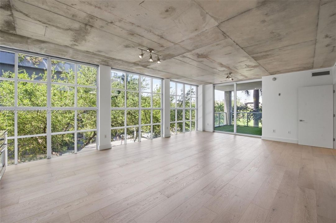 En Renta: $4,495 (2 camas, 2 baños, 1072 Pies cuadrados)