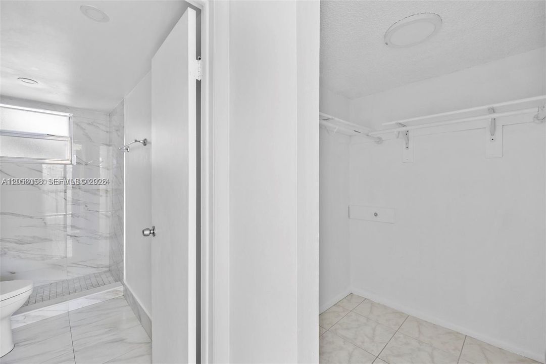 В аренду: $2,500 (3 спален, 2 ванн, 1328 Квадратных фут)