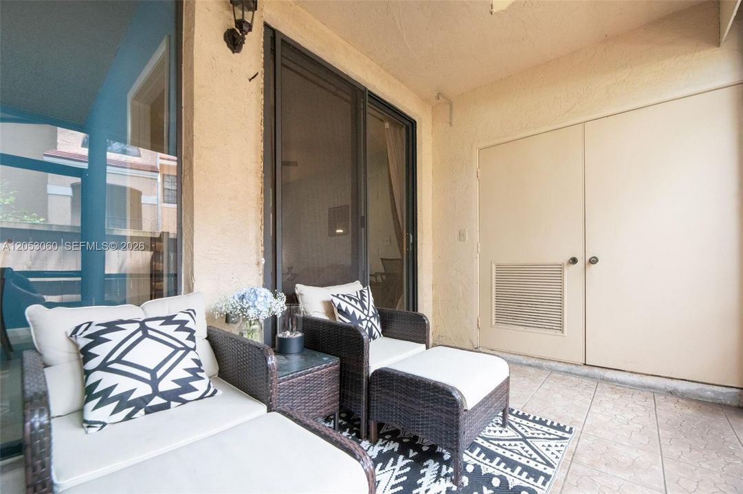 En Venta: $345,000 (3 camas, 2 baños, 1260 Pies cuadrados)