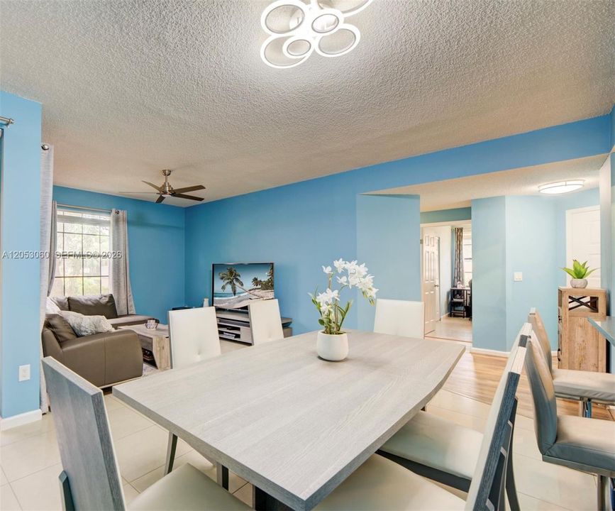 En Venta: $345,000 (3 camas, 2 baños, 1260 Pies cuadrados)