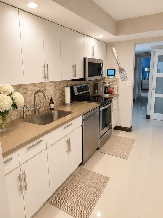 For Sale: $450,000 (3 beds, 2 baths, 1430 Square Feet)