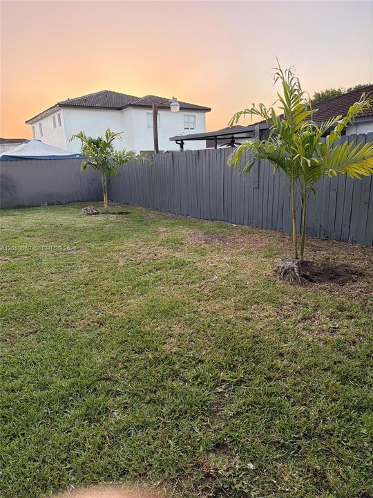 For Rent: $2,975 (3 beds, 3 baths, 1600 Square Feet)