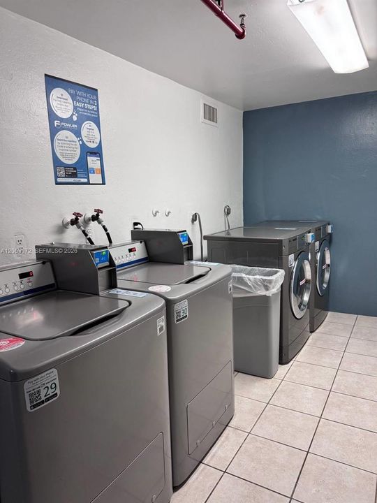 For Rent: $1,800 (1 beds, 1 baths, 1005 Square Feet)