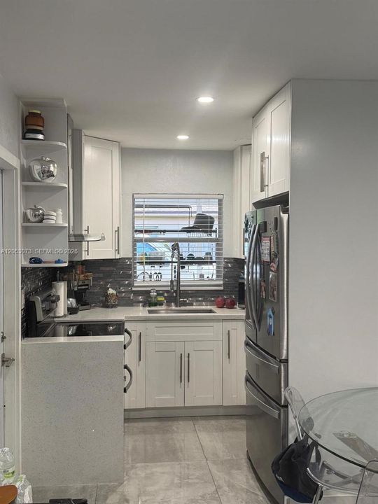 For Sale: $529,900 (3 beds, 2 baths, 1022 Square Feet)