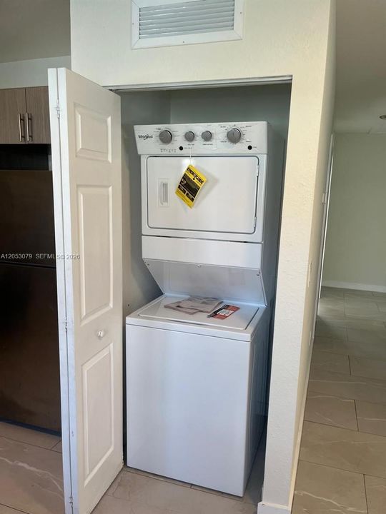 En Renta: $2,900 (3 camas, 2 baños, 1960 Pies cuadrados)