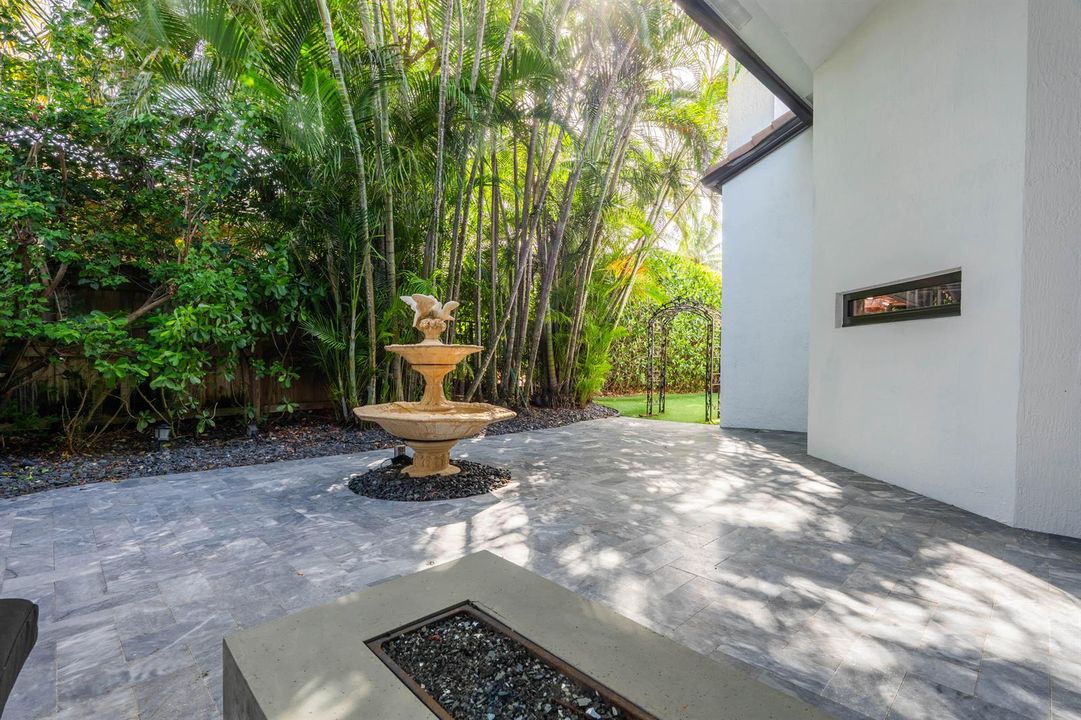 A7503866-HDR