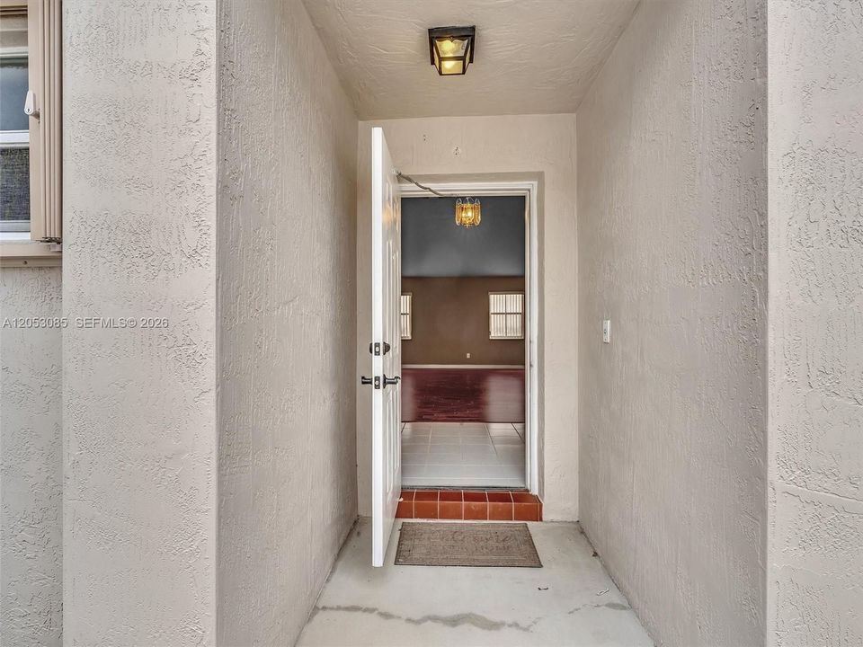 En Venta: $557,990 (3 camas, 2 baños, 1752 Pies cuadrados)