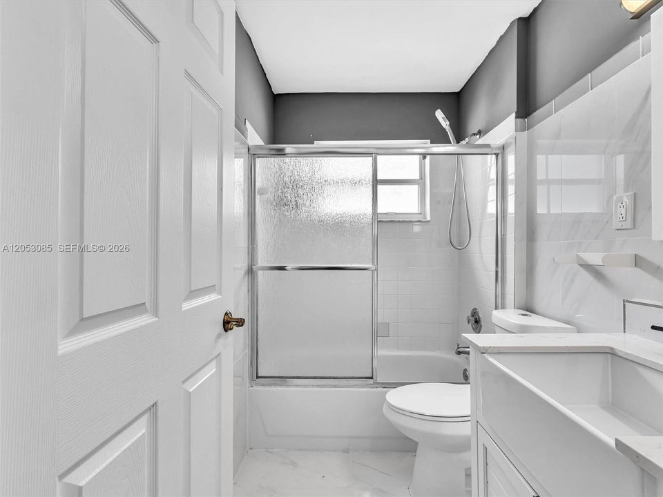 En Venta: $557,990 (3 camas, 2 baños, 1752 Pies cuadrados)