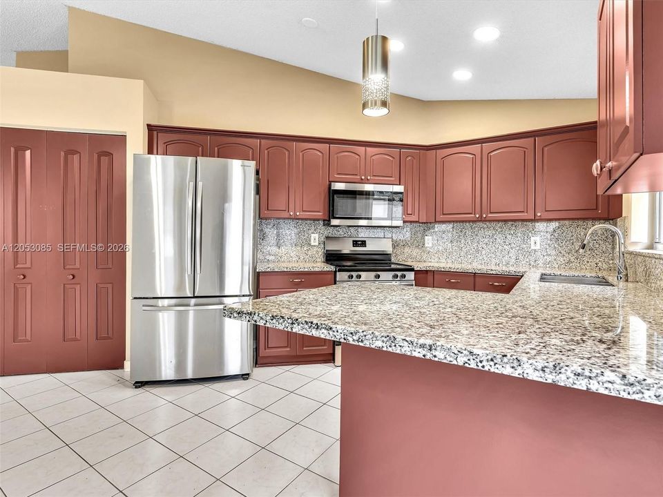 En Venta: $557,990 (3 camas, 2 baños, 1752 Pies cuadrados)