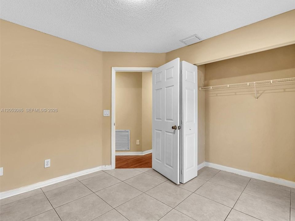 En Venta: $557,990 (3 camas, 2 baños, 1752 Pies cuadrados)