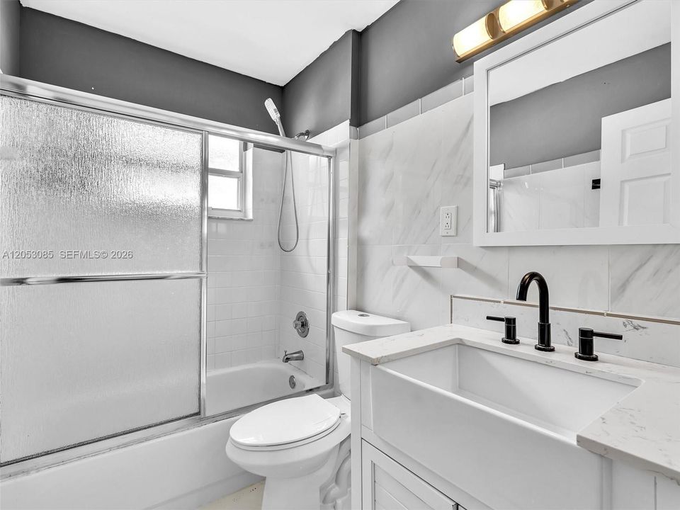 En Venta: $557,990 (3 camas, 2 baños, 1752 Pies cuadrados)