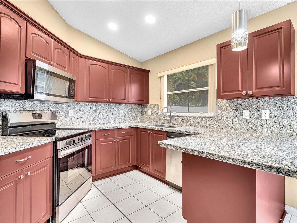 En Venta: $557,990 (3 camas, 2 baños, 1752 Pies cuadrados)