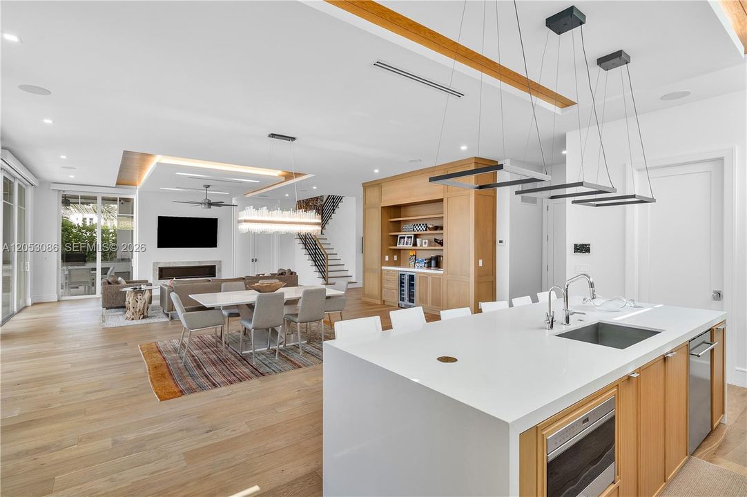En Venta: $4,600,000 (4 camas, 5 baños, 4436 Pies cuadrados)