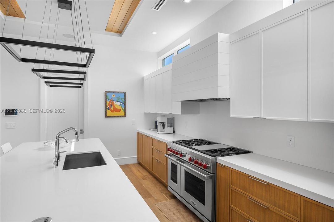 En Venta: $4,600,000 (4 camas, 5 baños, 4436 Pies cuadrados)